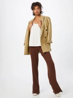 Varley Sporttops Sporttop Arlee Dames Wit 11 Varley Sporttops Sporttop Arlee Dames Wit -Sportieve Outfit Winkel 023cd5d78f3fcd37735d7098ee55bc0c