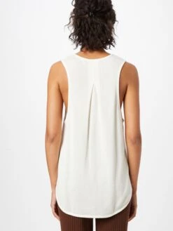 Varley Sporttops Sporttop Arlee Dames Wit 10 Varley Sporttops Sporttop Arlee Dames Wit -Sportieve Outfit Winkel 09b3f0a3cb1d5c484c31cb573f0d19f4