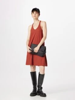 Protest Sport Jurken Sportjurk FELINE Dames Roestbruin -Sportieve Outfit Winkel 12a49074a9f5c5691ce1d7054c83c808