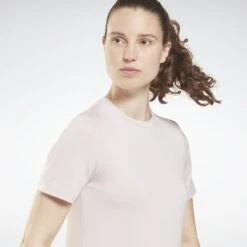 T-shirts Functioneel Shirt Dames Rosa -Sportieve Outfit Winkel 16d935fe5fdb3b6274935be2172fc59c