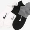 Nike Sokken Sportsokken Everyday Plus Lightweight Dames Gemengde Kleuren 1 Nike Sokken Sportsokken Everyday Plus Lightweight Dames Gemengde Kleuren -Sportieve Outfit Winkel 17612b6da677a019beb5d6af8e8f7860