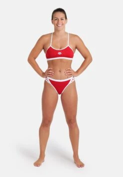 Arena Bikinis Bustier Sportbikini Dames Rood -Sportieve Outfit Winkel 1ca7e44ffd9bb07bd1a14e5411ac25e0
