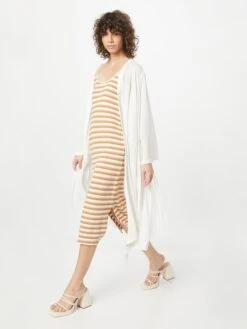 Rip Curl Sport Jurken Sportjurk BOBBI Dames Zalm Roze -Sportieve Outfit Winkel 34aa5be65a30e08a152e86edcf03e185