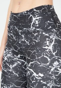 Endurance Sportleggings Skinny Sportbroek Alec Dames Zwart 19 Endurance Sportleggings Skinny Sportbroek Alec Dames Zwart -Sportieve Outfit Winkel 38a89ce76504568cecbf77251cd5993f