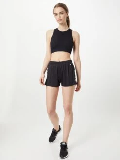 Hummel Shorts Regular Sportbroek Dames Zwart 10 Hummel Shorts Regular Sportbroek Dames Zwart -Sportieve Outfit Winkel 3a4d4689c42b5b82689a1af9ded4dd05