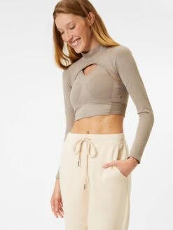 Longsleeves Functioneel Shirt Dynamic Dames Taupe 9 Longsleeves Functioneel Shirt Dynamic Dames Taupe -Sportieve Outfit Winkel 5cc5f9e10dd03761d1301dc3b0841bc4