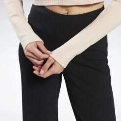 Longsleeves Functioneel Shirt Dames Beige -Sportieve Outfit Winkel 6176922c44dd6a766324555cd3d7dc68