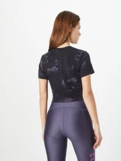 Under Armour T-shirts Functioneel Shirt Dames Pruim 10 Under Armour T-shirts Functioneel Shirt Dames Pruim -Sportieve Outfit Winkel 7011e4d8395b127d6c5283efe3ac3a2c