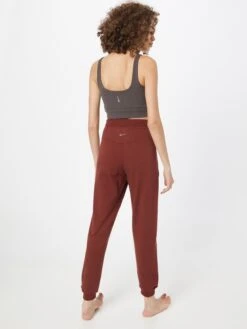 Nike Sweatpants Tapered Sportbroek Dames Roestbruin -Sportieve Outfit Winkel 75b268db642d1a5306f22dae6779294a