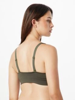 Nike Medium Support Bustier Sport Bh Dames Kaki 7 Nike Medium Support Bustier Sport Bh Dames Kaki -Sportieve Outfit Winkel 80ed35aac4b4cc52128a316be9f5cb76