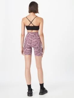 Varley Shorts Skinny Sportbroek Dames Pink -Sportieve Outfit Winkel a3f8d3f1b7c18924e4aef0bc4c37c975