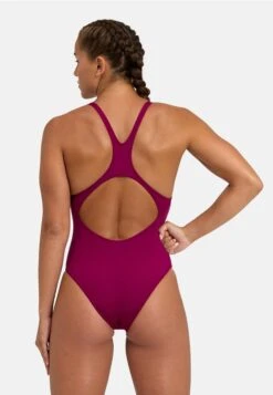 Arena Badpakken Bustier Sportbadpak Dames Bessen -Sportieve Outfit Winkel a714c917f7960e0a8f589ab9acb52c5a