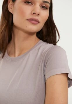 ATHLECIA Functionele Shirts Functioneel Shirt Dames Lichtgrijs -Sportieve Outfit Winkel ac50548a3d40596878a1babe3fbd739d