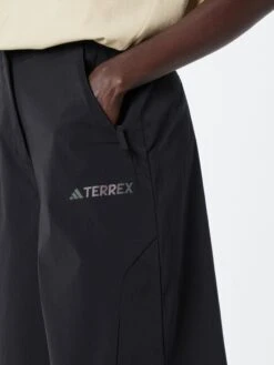 Sportieve Outfit Winkel 21 Sportieve Outfit Winkel -Sportieve Outfit Winkel b09f3753ef78d4ab3d951af1044ba173