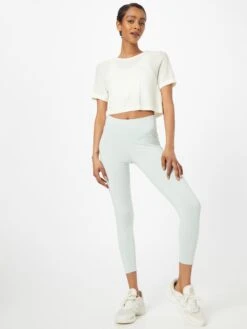 Varley Functionele Shirts Functioneel Shirt Paden Dames Wit 11 Varley Functionele Shirts Functioneel Shirt Paden Dames Wit -Sportieve Outfit Winkel bb6ff1f4a445d3ec3ddce7dfff075b25