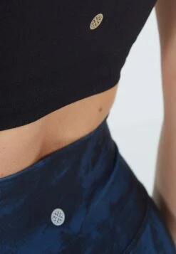 ATHLECIA Medium Support Bustier Sport Bh LINEA SEAMLESS Dames Zwart -Sportieve Outfit Winkel c3aac2b1d162b1c490b3b34055ed17bf