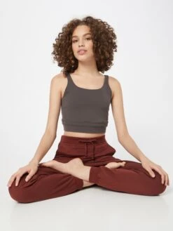 Nike Sweatpants Tapered Sportbroek Dames Roestbruin -Sportieve Outfit Winkel ce8d72b6ffe7b47d0496d6cefc7601ce