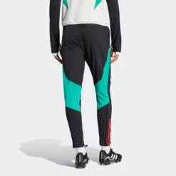 ADIDAS PERFORMANCE Sportbroeken Slimfit Sportbroek Manchester United Tiro 23 Dames Zwart -Sportieve Outfit Winkel d9a70f2f9a230b65283c2db798e5e5ad