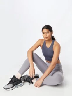 CASALL Sporttops Sporttop Dames Duifblauw -Sportieve Outfit Winkel f079d261449dde0539aecb2c67b1e67e