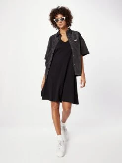 Protest Sport Jurken Sportjurk FELINE Dames Zwart 11 Protest Sport Jurken Sportjurk FELINE Dames Zwart -Sportieve Outfit Winkel f211f0429433e06a78ec77b92613a6f9