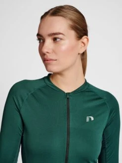 Newline Longsleeves Functioneel Shirt Dames Groen -Sportieve Outfit Winkel f246004207bd76b1604a7b9816b4c9fc