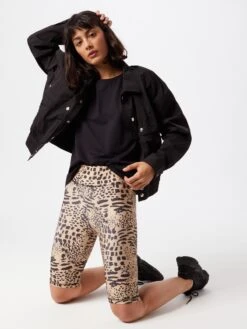 CASALL Sporttops Sporttop Iconic Dames Zwart -Sportieve Outfit Winkel ffa48ca93c89c75fec887781e8e8b112